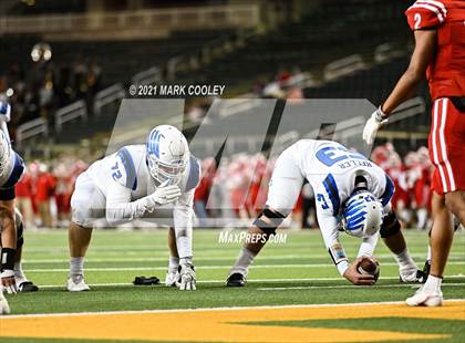 Thumbnail 1 in El Campo vs. Lindale (UIL 4A D1 Area Playoff) photogallery.