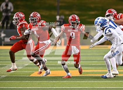 Thumbnail 1 in El Campo vs. Lindale (UIL 4A D1 Area Playoff) photogallery.