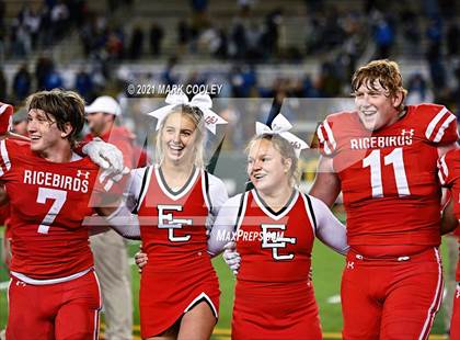 Thumbnail 2 in El Campo vs. Lindale (UIL 4A D1 Area Playoff) photogallery.