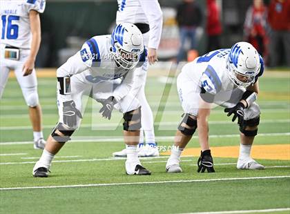 Thumbnail 1 in El Campo vs. Lindale (UIL 4A D1 Area Playoff) photogallery.