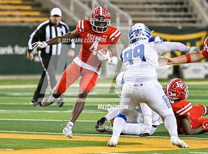Thumbnail 3 in El Campo vs. Lindale (UIL 4A D1 Area Playoff) photogallery.