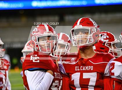 Thumbnail 3 in El Campo vs. Lindale (UIL 4A D1 Area Playoff) photogallery.