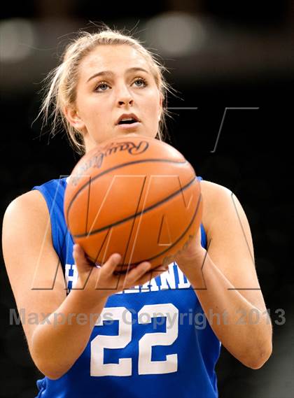 Thumbnail 3 in Highlands vs Notre Dame (KHSAA Ninth Region Final) photogallery.