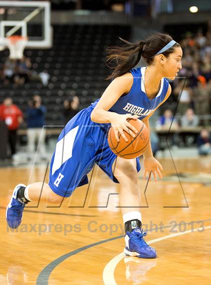 Thumbnail 3 in Highlands vs Notre Dame (KHSAA Ninth Region Final) photogallery.
