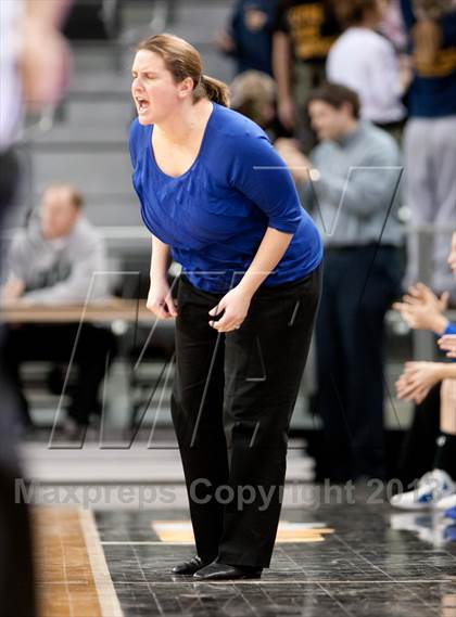 Thumbnail 2 in Highlands vs Notre Dame (KHSAA Ninth Region Final) photogallery.