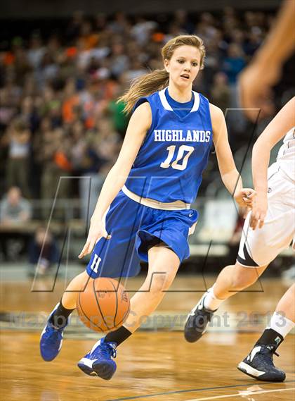 Thumbnail 3 in Highlands vs Notre Dame (KHSAA Ninth Region Final) photogallery.