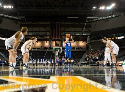 Thumbnail 3 in Highlands vs Notre Dame (KHSAA Ninth Region Final) photogallery.