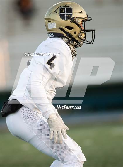 Thumbnail 2 in Archbishop Mitty @ Valley Christian photogallery.