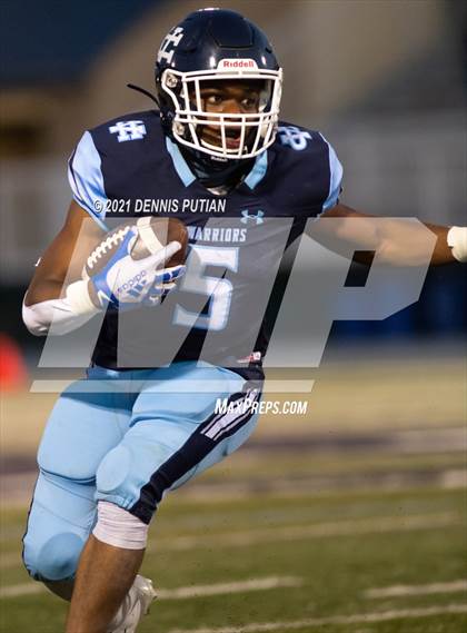Thumbnail 2 in Archbishop Mitty @ Valley Christian photogallery.