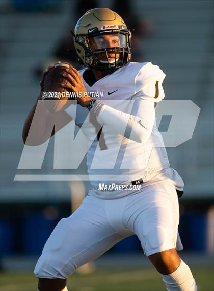 Thumbnail 2 in Archbishop Mitty @ Valley Christian photogallery.