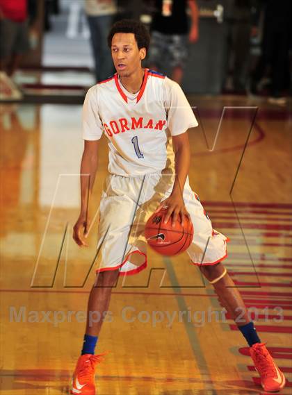Thumbnail 2 in Bishop Gorman vs. Orange Lutheran (Nike Extravaganza) photogallery.