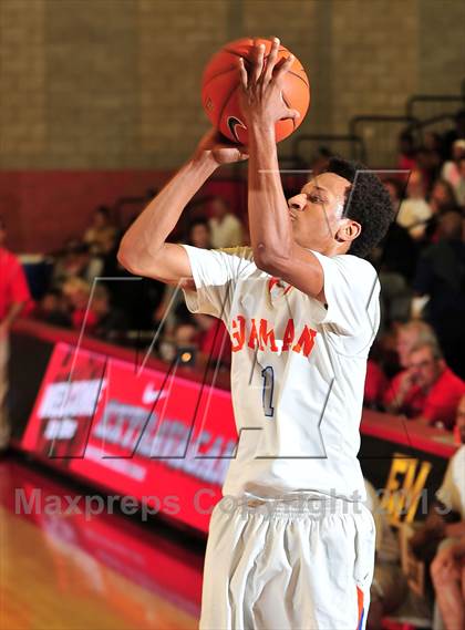 Thumbnail 2 in Bishop Gorman vs. Orange Lutheran (Nike Extravaganza) photogallery.