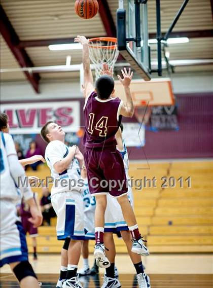 Thumbnail 1 in FR: Whitney vs Oakmont photogallery.