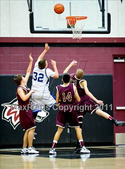 Thumbnail 2 in FR: Whitney vs Oakmont photogallery.