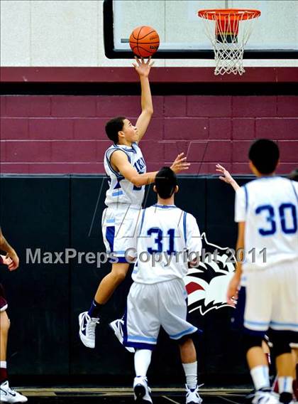 Thumbnail 3 in FR: Whitney vs Oakmont photogallery.