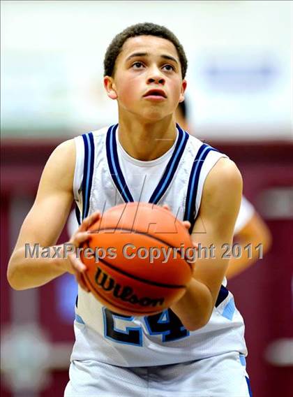 Thumbnail 1 in FR: Whitney vs Oakmont photogallery.