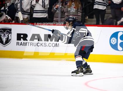 Thumbnail 3 in Regis Jesuit vs. Dakota Ridge (CHSAA 5A Final) photogallery.