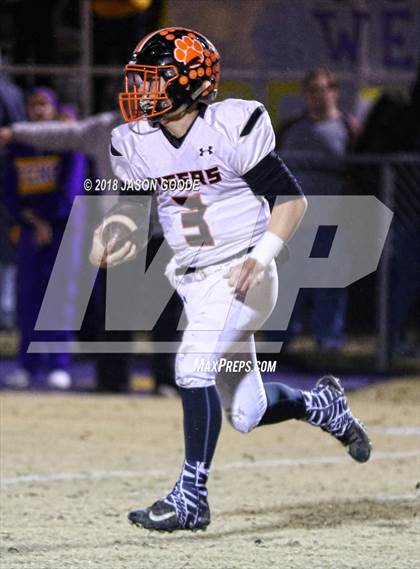 Thumbnail 3 in Meigs County vs. Trousdale County (TSSAA Division I Class 2A Semifinal) photogallery.