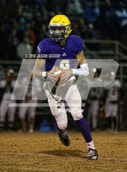 Thumbnail 3 in Meigs County vs. Trousdale County (TSSAA Division I Class 2A Semifinal) photogallery.