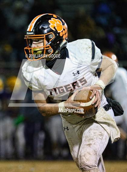 Thumbnail 3 in Meigs County vs. Trousdale County (TSSAA Division I Class 2A Semifinal) photogallery.