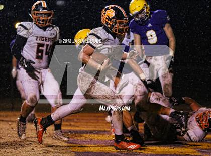 Thumbnail 2 in Meigs County vs. Trousdale County (TSSAA Division I Class 2A Semifinal) photogallery.