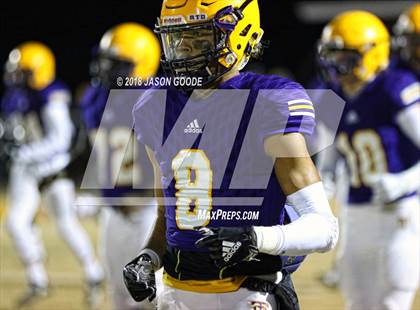 Thumbnail 2 in Meigs County vs. Trousdale County (TSSAA Division I Class 2A Semifinal) photogallery.
