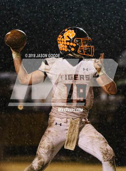 Thumbnail 1 in Meigs County vs. Trousdale County (TSSAA Division I Class 2A Semifinal) photogallery.