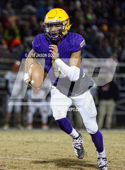 Thumbnail 1 in Meigs County vs. Trousdale County (TSSAA Division I Class 2A Semifinal) photogallery.