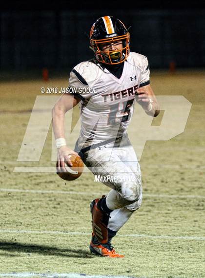 Thumbnail 2 in Meigs County vs. Trousdale County (TSSAA Division I Class 2A Semifinal) photogallery.