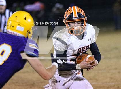 Thumbnail 3 in Meigs County vs. Trousdale County (TSSAA Division I Class 2A Semifinal) photogallery.