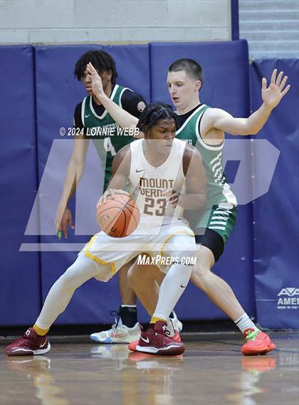 Thumbnail 2 in St. Joseph vs Mount Vernon (New York Holiday Invitational) photogallery.