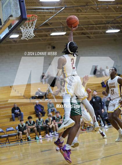 Thumbnail 1 in St. Joseph vs Mount Vernon (New York Holiday Invitational) photogallery.