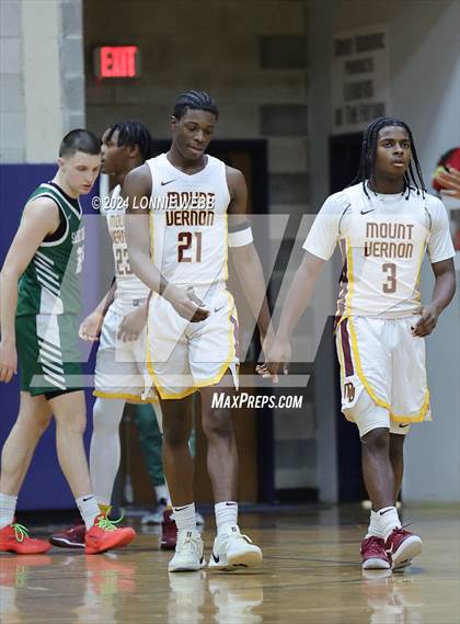 Thumbnail 1 in St. Joseph vs Mount Vernon (New York Holiday Invitational) photogallery.