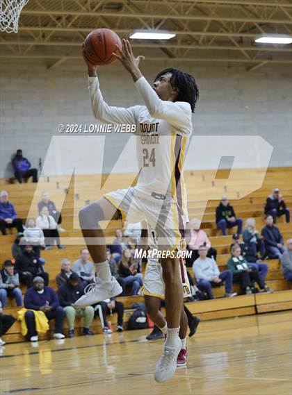 Thumbnail 1 in St. Joseph vs Mount Vernon (New York Holiday Invitational) photogallery.