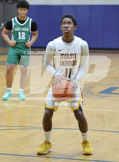 Thumbnail 1 in St. Joseph vs Mount Vernon (New York Holiday Invitational) photogallery.