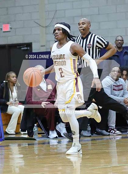 Thumbnail 2 in St. Joseph vs Mount Vernon (New York Holiday Invitational) photogallery.