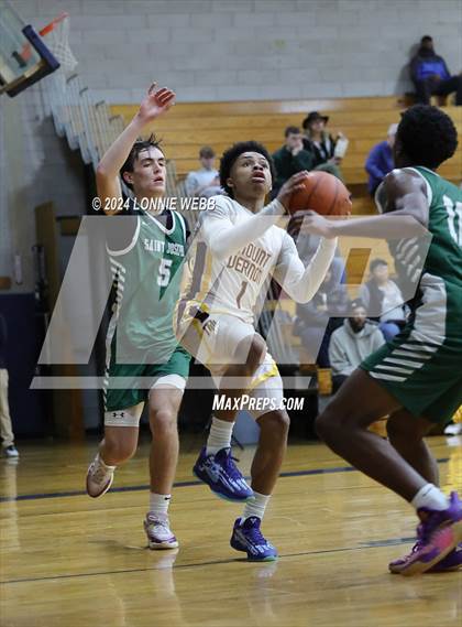 Thumbnail 3 in St. Joseph vs Mount Vernon (New York Holiday Invitational) photogallery.