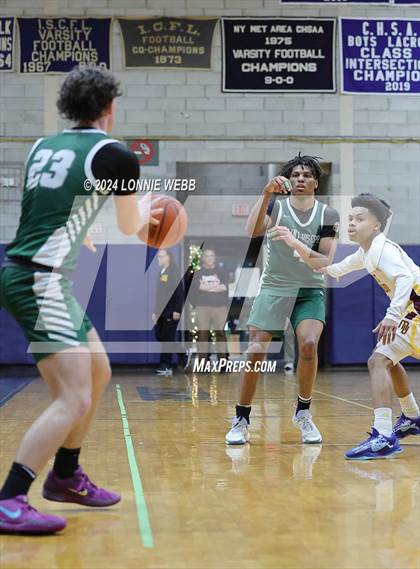 Thumbnail 3 in St. Joseph vs Mount Vernon (New York Holiday Invitational) photogallery.