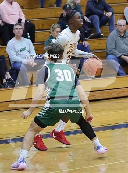Thumbnail 1 in St. Joseph vs Mount Vernon (New York Holiday Invitational) photogallery.