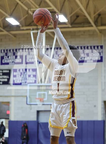 Thumbnail 1 in St. Joseph vs Mount Vernon (New York Holiday Invitational) photogallery.