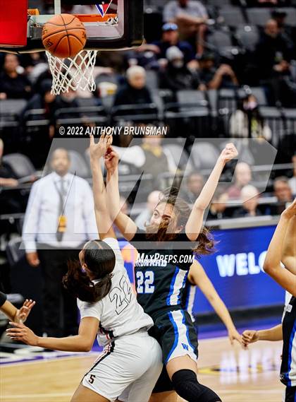 Thumbnail 2 in Windward vs Salesian College Preparatory (CIF State D1 Final) photogallery.