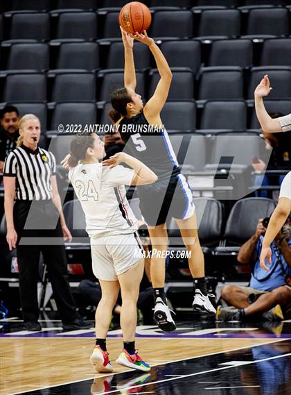 Thumbnail 3 in Windward vs Salesian College Preparatory (CIF State D1 Final) photogallery.