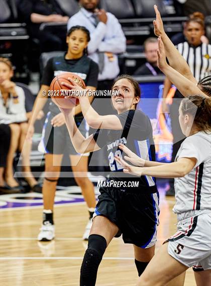 Thumbnail 2 in Windward vs Salesian College Preparatory (CIF State D1 Final) photogallery.