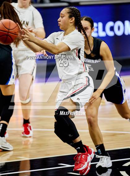 Thumbnail 3 in Windward vs Salesian College Preparatory (CIF State D1 Final) photogallery.