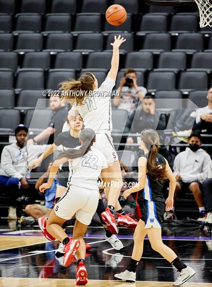 Thumbnail 1 in Windward vs Salesian College Preparatory (CIF State D1 Final) photogallery.