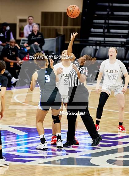 Thumbnail 3 in Windward vs Salesian College Preparatory (CIF State D1 Final) photogallery.