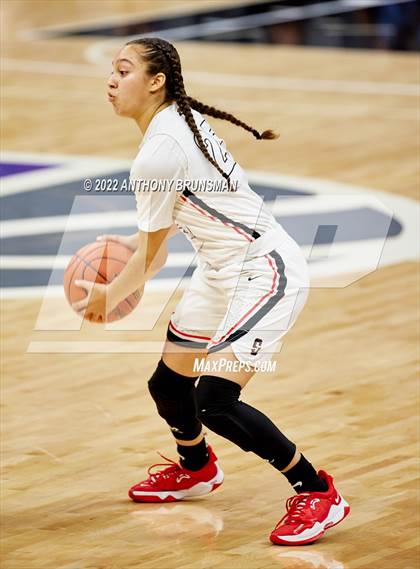 Thumbnail 3 in Windward vs Salesian College Preparatory (CIF State D1 Final) photogallery.