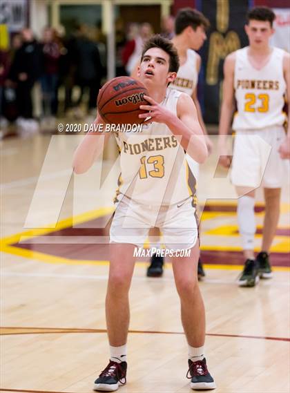 Thumbnail 1 in Royal @ Simi Valley photogallery.