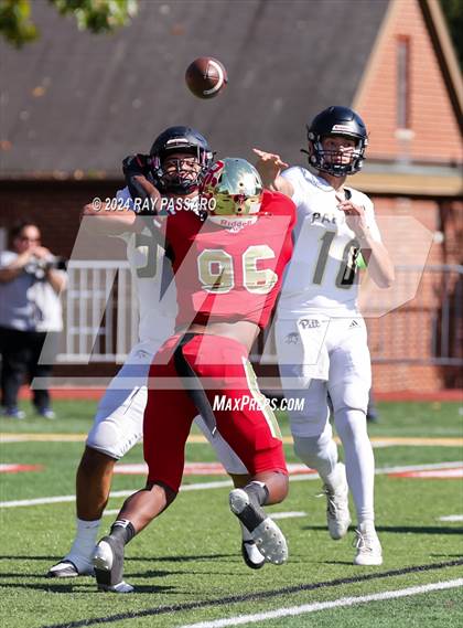 Thumbnail 3 in Paramus Catholic @ Bergen Catholic photogallery.