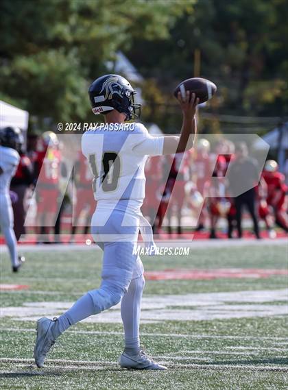 Thumbnail 2 in Paramus Catholic @ Bergen Catholic photogallery.
